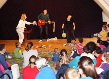 Kezeslábas - Babaszínház