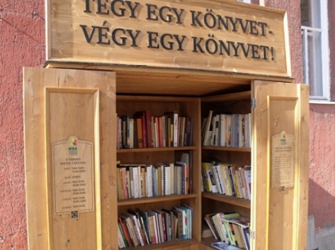 Tégy egy könyvet - Végy egy könyvet! szekrényünkről