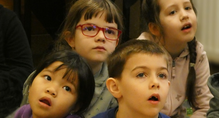 PÉKSÉGTŐL A KULTÚRHÁZIG