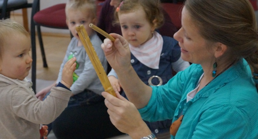 KEREKÍTŐ MANÓTORNA