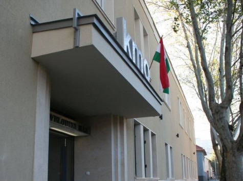 KÖZMŰVELŐDÉSI INTÉZMÉNYEK ÖSSZEVONÁSA