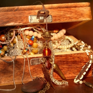 KINCSKERESŐ MATRÓZOK - AZTABANDA TÁBOR