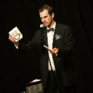 Bűvész és mentalista show 2019.10.26.