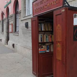 Tégy egy könyvet - Végy egy könyvet!