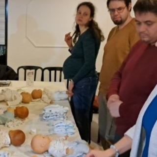 HANGOLÓDJUNK EGYÜTT A BABÁZÁSRA